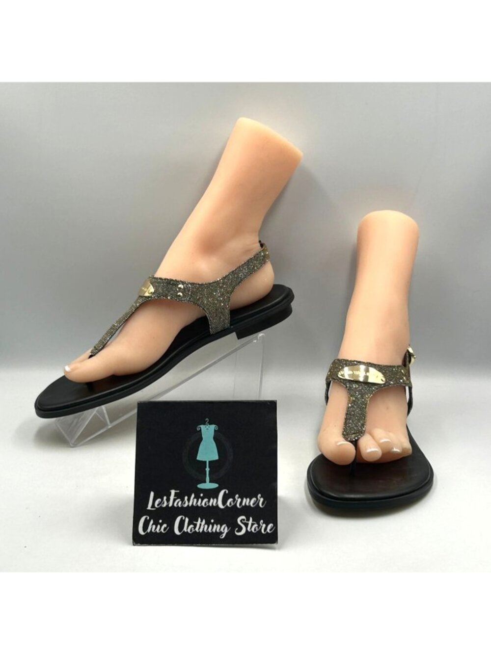 NWB Michael Kors Women's Black Gold Glitter MK Plate T-Strap Sandals Sz 9.5 3702